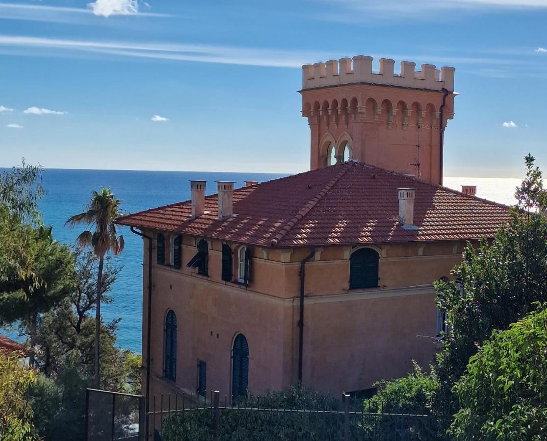 The Shell - New Interior Look But Same Old Charme 200Mt From The Sea With Garden And Parking Nearby Apartment Imperia Bagian luar foto