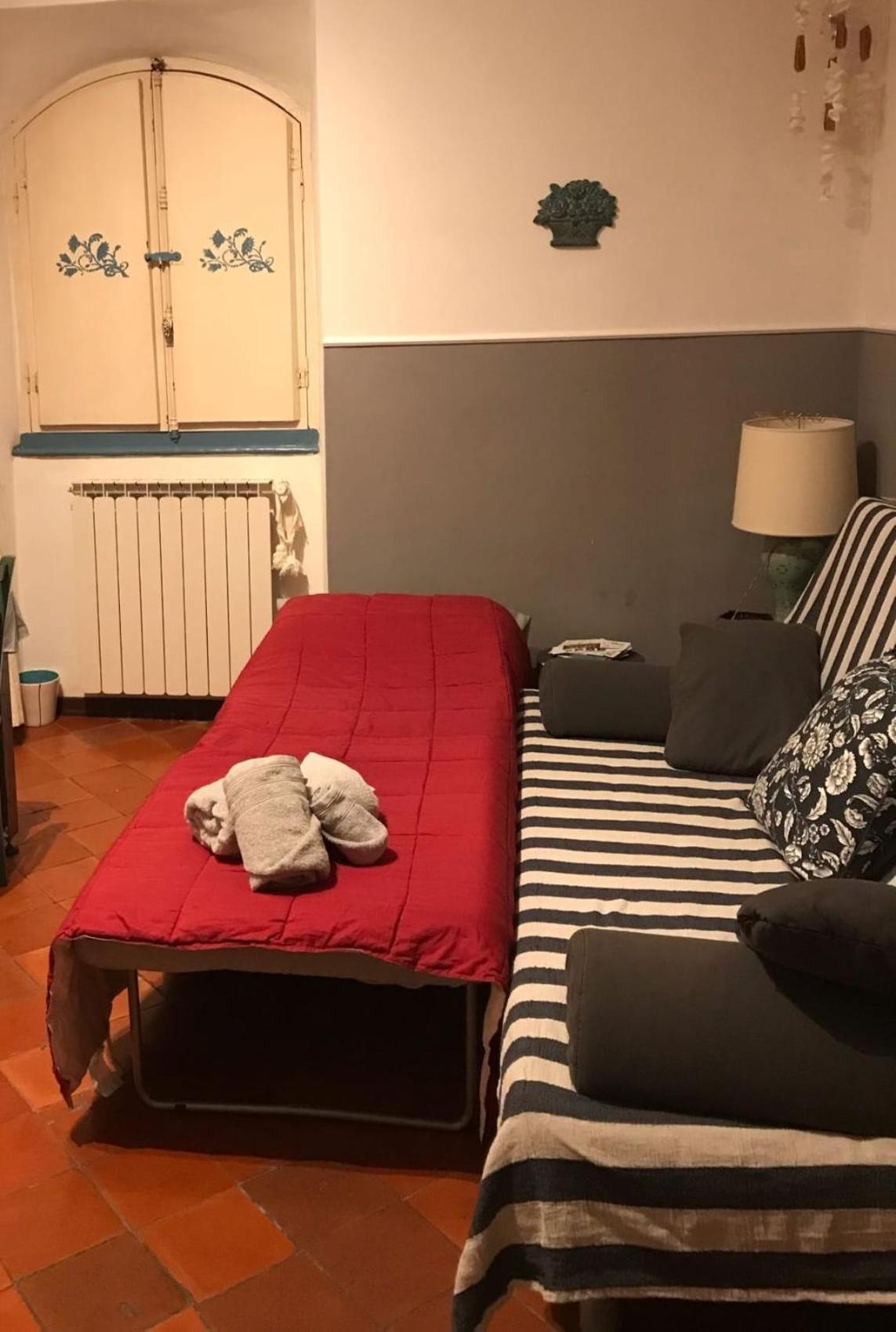 The Shell - New Interior Look But Same Old Charme 200Mt From The Sea With Garden And Parking Nearby Apartment Imperia Bagian luar foto