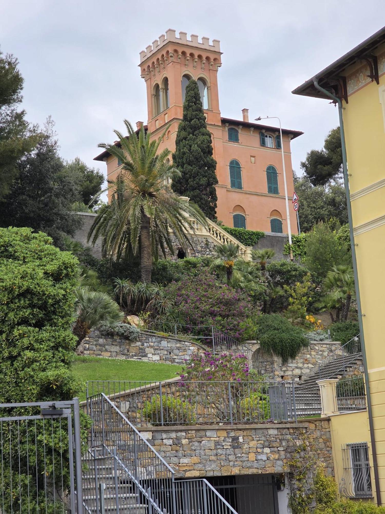 The Shell - New Interior Look But Same Old Charme 200Mt From The Sea With Garden And Parking Nearby Apartment Imperia Bagian luar foto