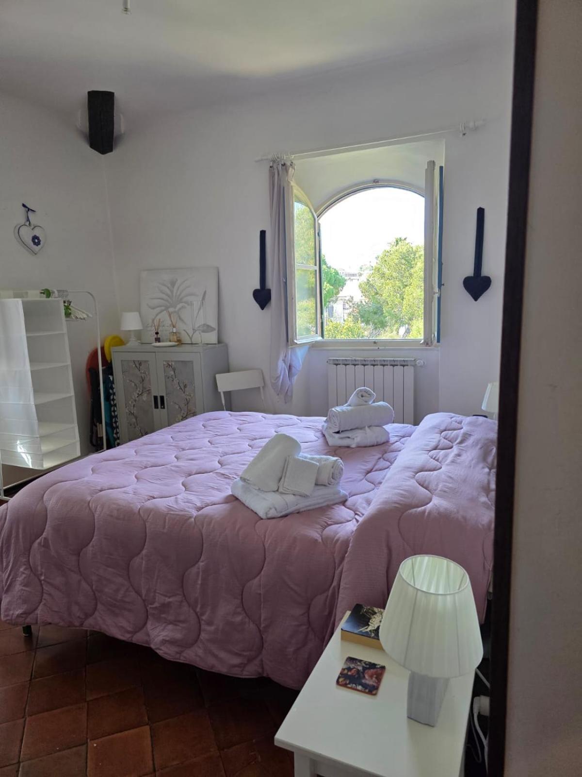 The Shell - New Interior Look But Same Old Charme 200Mt From The Sea With Garden And Parking Nearby Apartment Imperia Bagian luar foto